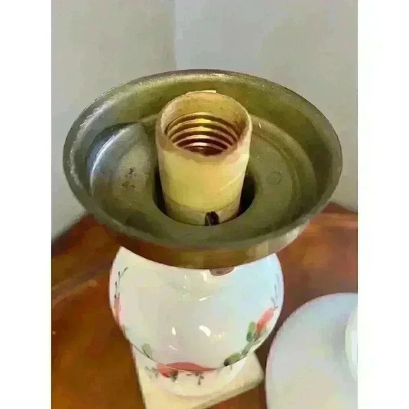 VTG Hand Painted Red Rose “Gone With The Wind” Hurricane Electric Lamp Marble - Picture 5 of 5